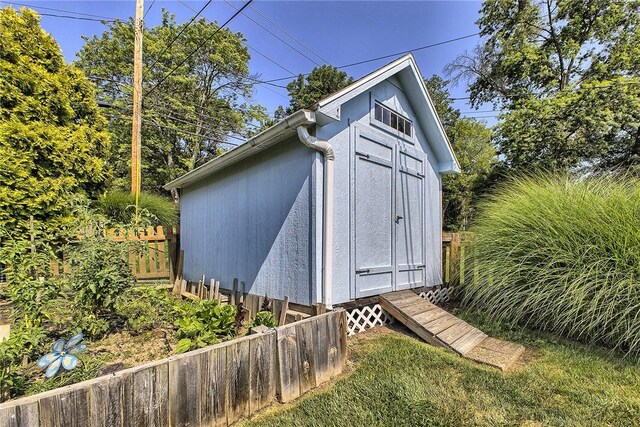 2 Redgrave Dr, Hempfield Twp, PA 15601 - view of home's exterior with a shed