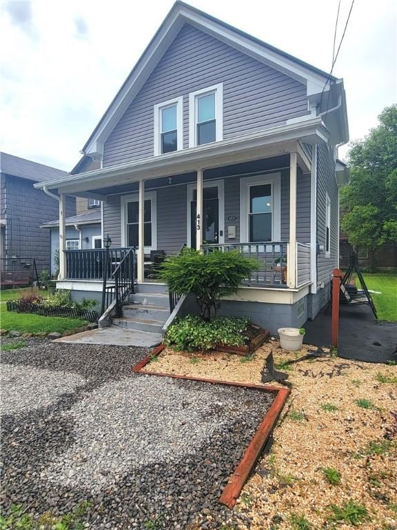 413 River Ave, Aliquippa, PA 15001 - bungalow-style house featuring a porch