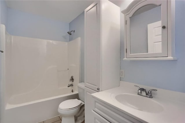 184 Wynne St, Shaler, PA 15209 - full bath featuring vanity and bathtub / shower combination