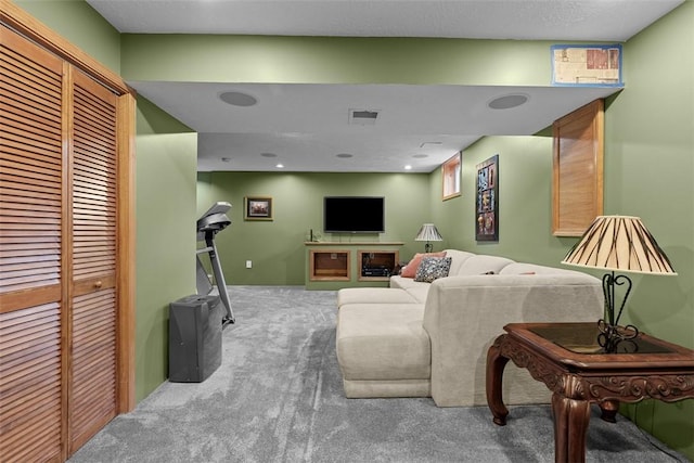 53 Peters Rd, Hempfield Twp, PA 15601 - view of carpeted living room