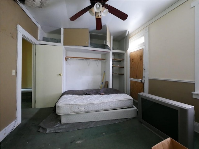 234 Simon Aly, Duquesne, PA 15110 - bedroom with concrete floors and ceiling fan