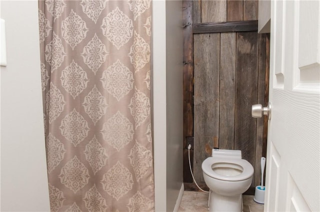113 Betty Ln, Butler, PA 16002 - bathroom featuring a shower with curtain and tile patterned floors