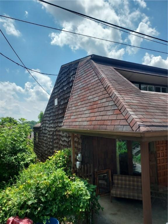 2420 Elsie St, Arlington, PA 15210 - photo 3
