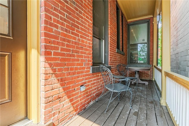 423 Lockhart St, East Allegheny, PA 15212 - view of covered porch