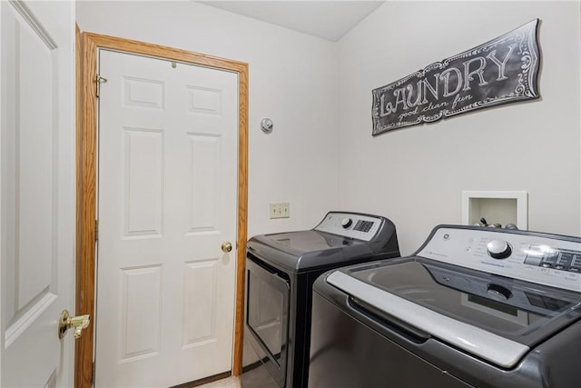 163 Nesbitt Rd, Neshannock Twp, PA 16105 - laundry room featuring washing machine and dryer