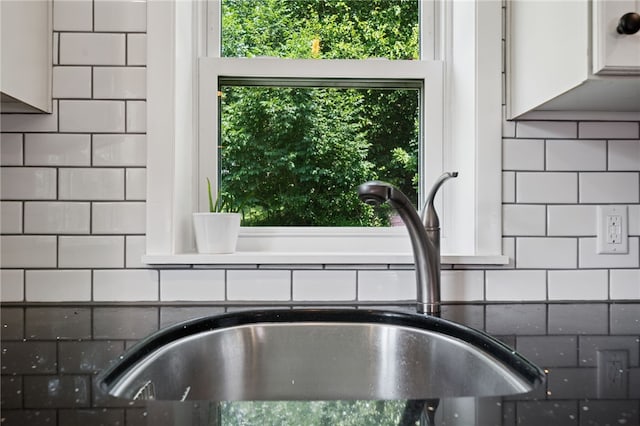 404 Atlantic Ave, Forest Hills Boro, PA 15221 - kitchen view of tasteful backsplash and white cabinets