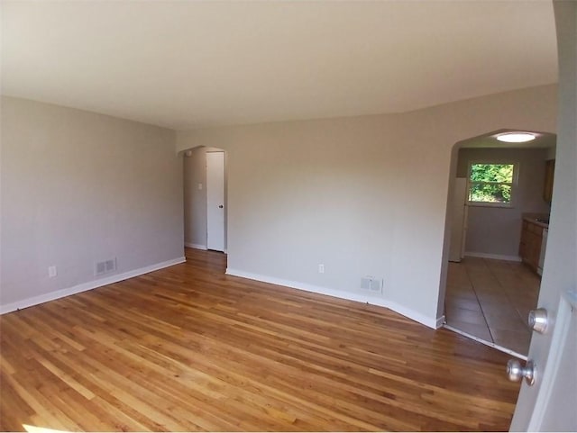 1422 Oak Dr, Castle Shannon, PA 15234 - photo 4