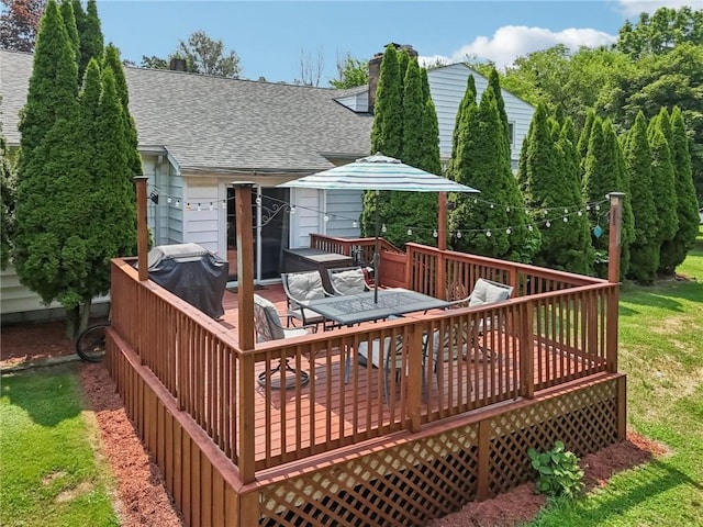 168 Debernardo Ln, Mahoning Twp, PA 16132 - deck with outdoor dining area and a yard