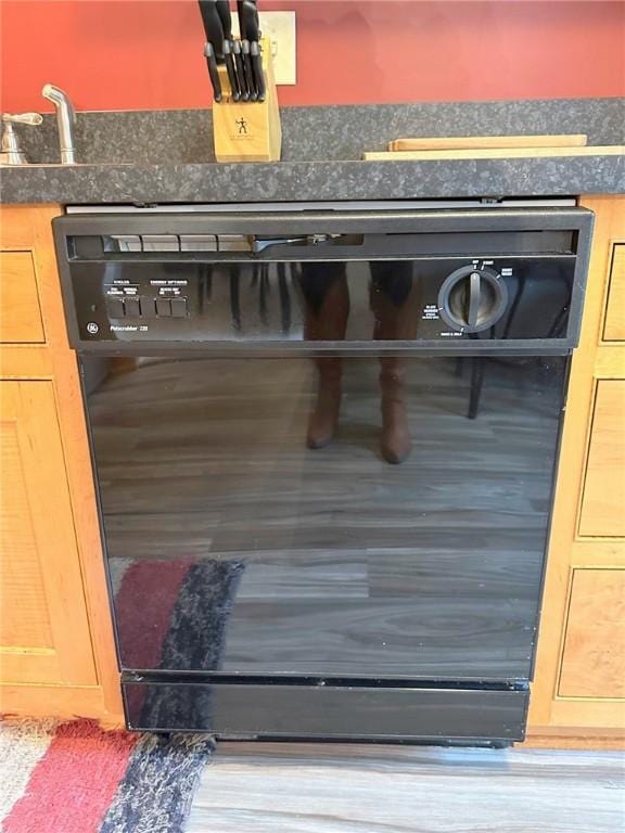 157 Aberdeen Dr, Mccandless, PA 15237 - kitchen view of wine cooler