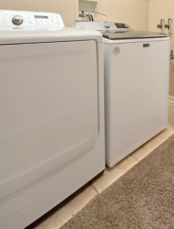 157 Aberdeen Dr, Mccandless, PA 15237 - washroom featuring washing machine and dryer and light tile patterned floors