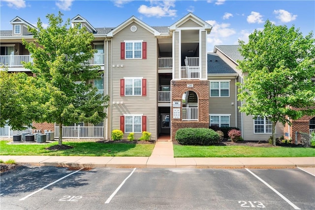 219 Stockton Rdg, Cranberry Twp, PA 16066 - view of building exterior featuring uncovered parking