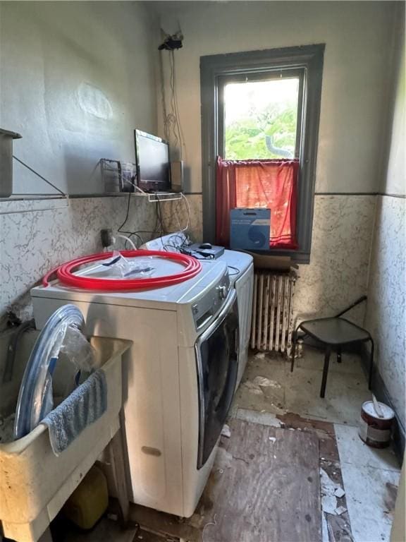 2019 Jenny Lind St, Mckeesport, PA 15132 - laundry area featuring washing machine and dryer