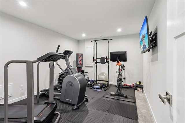 306 Helenium Dr, Adams Twp, PA 16046 - exercise room with recessed lighting and baseboards