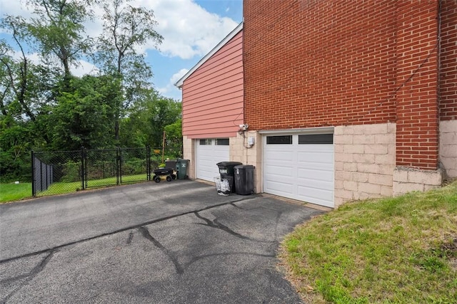 2112 Kansas Ave, White Oak, PA 15131 - photo 30