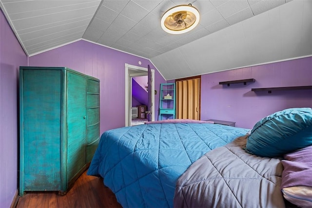 107 Ambridge Ave, Leet Twp, PA 15003 - bedroom with wood finished floors and lofted ceiling
