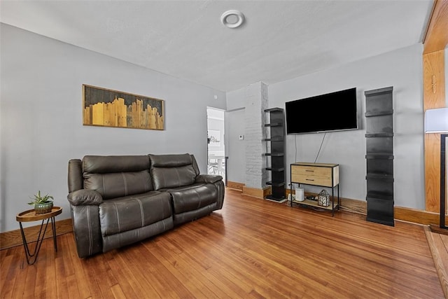 107 Ambridge Ave, Leet Twp, PA 15003 - living room featuring wood-type flooring