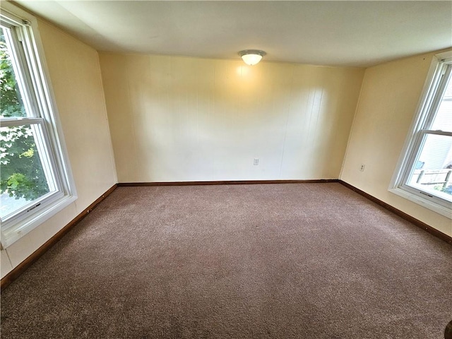 596 Beech St, City Of Washington, PA 15301 - carpeted spare room featuring baseboards