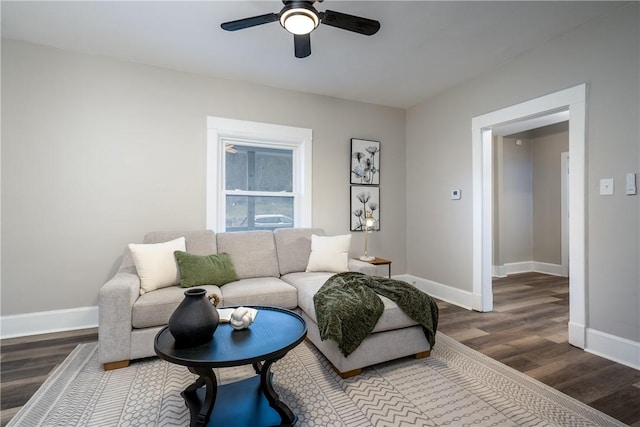 1122 Wade St, Aliquippa, PA 15001 - living room with dark wood-style flooring and a ceiling fan