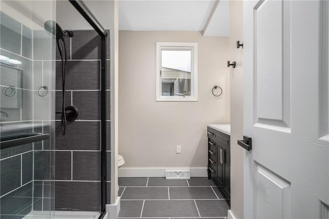 1122 Wade St, Aliquippa, PA 15001 - full bath featuring vanity, a shower stall, and tile patterned flooring