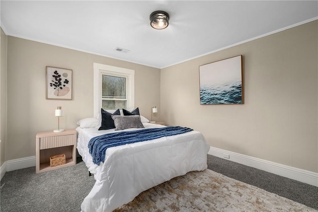 1122 Wade St, Aliquippa, PA 15001 - bedroom with carpet and ornamental molding