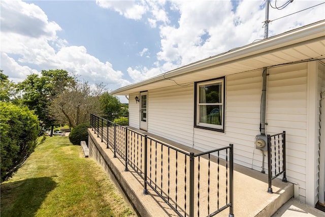 108 Dave St, Daugherty Twp, PA 15066 - view of side of property with a lawn
