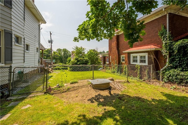 1246 Clairhaven St, Crafton Heights, PA 15205 - view of yard with a gate
