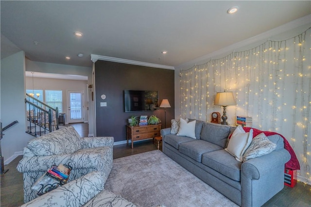 812 Theda Dori St, Cranberry Twp, PA 16066 - living area featuring a chandelier, recessed lighting, and ornamental molding
