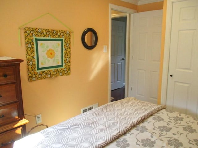 5025 Bocktown Rd, Hopewell Twp, PA 15001 - bedroom featuring a closet