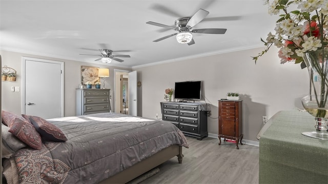341 E Mcmurray, Peters Twp, PA 15317 - bedroom featuring light wood-style flooring, ornamental molding, and ceiling fan