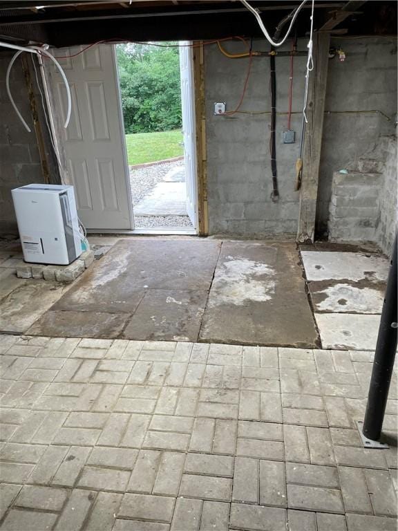 170 Laidleys Run Rd, West Finley, PA 15376 - view of garage
