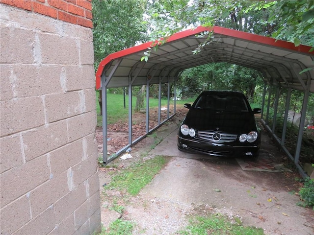 150 Marshall Dr, Penn Hills, PA 15235 - view of car parking featuring a detached carport