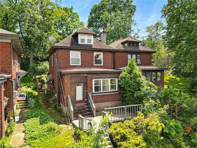 5248 Beelermont Pl, Squirrel Hill, PA 15217 - american foursquare style home with brick siding and a chimney