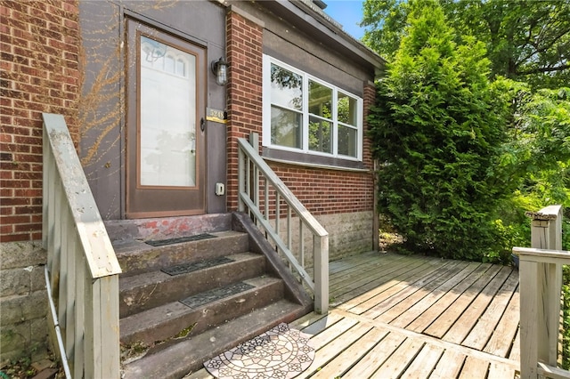 5248 Beelermont Pl, Squirrel Hill, PA 15217 - entrance to property featuring brick siding and a deck