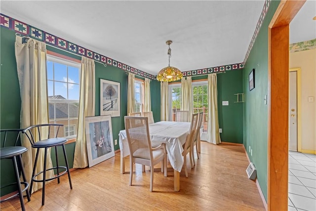 213 Pennsylvania Ave, Emsworth, PA 15202 - dining area featuring wood finished floors and baseboards