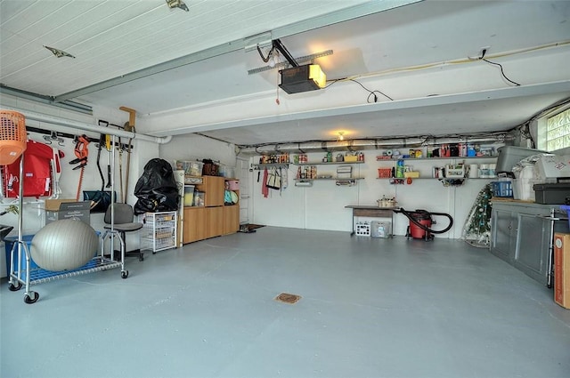 79 W Manilla Ave, Green Tree, PA 15220 - garage with a garage door opener