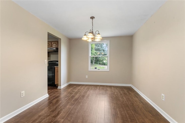 1308 Heather Heights Dr, Mccandless, PA 15101 - unfurnished room featuring dark wood-style flooring and a chandelier