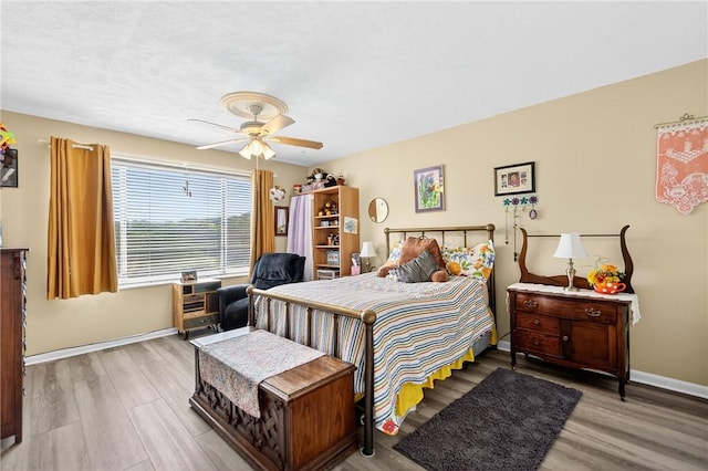 2120 Greentree Rd Unit 610E, Pittsburgh, PA 15220 - bedroom with wood finished floors and ceiling fan