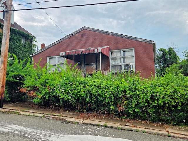 412 Viola Ave, Duquesne, PA 15110 - photo 1