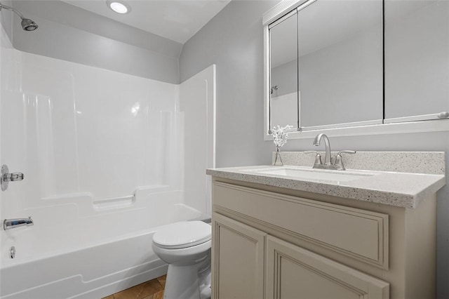 900 N Whitmore Rd, North Huntingdon, PA 15642 - full bath with vanity and tub / shower combination
