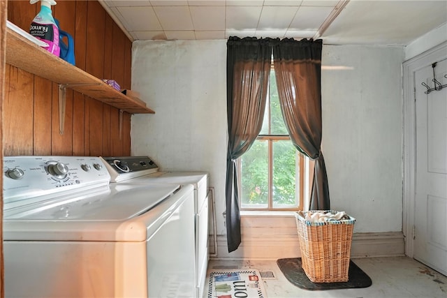 339 E Market St, Mercer Boro, PA 16137 - laundry room with washer and dryer