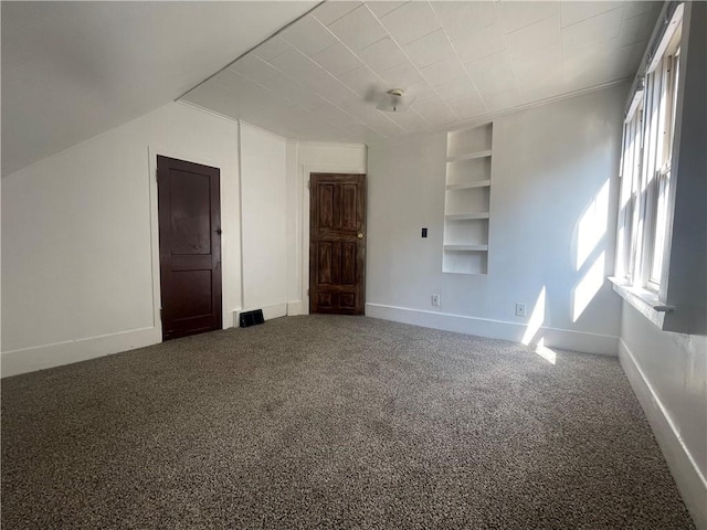 721 Center Ave, City Of But Se, PA 16001 - unfurnished bedroom featuring carpet floors and vaulted ceiling