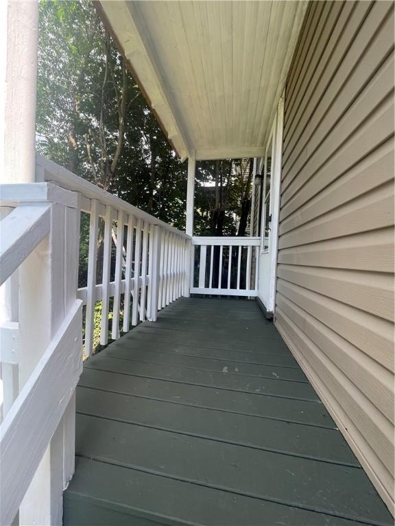 721 Center Ave, City Of But Se, PA 16001 - view of wooden deck