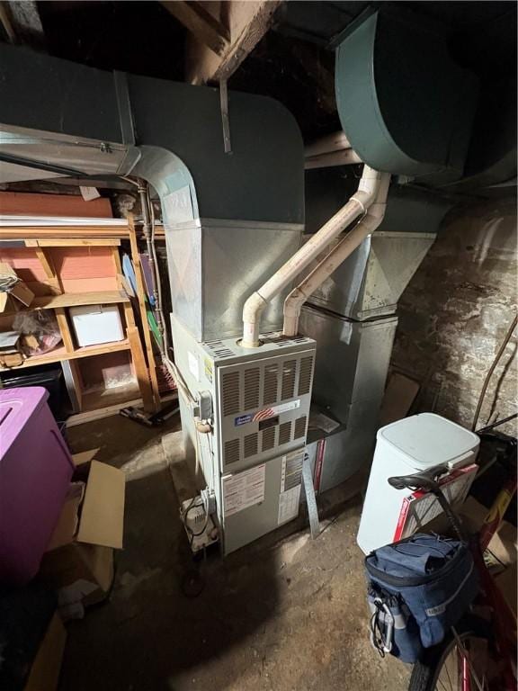 964 Ringgold St, Crafton Heights, PA 15220 - view of utility room