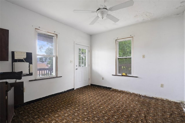 849 Hiland Ave, Coraopolis, PA 15108 - foyer entrance featuring a ceiling fan and carpet