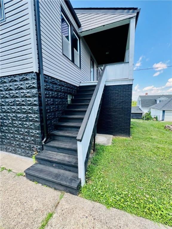 26 Wilmac St, South Union Twp, PA 15401 - entrance to property featuring a lawn