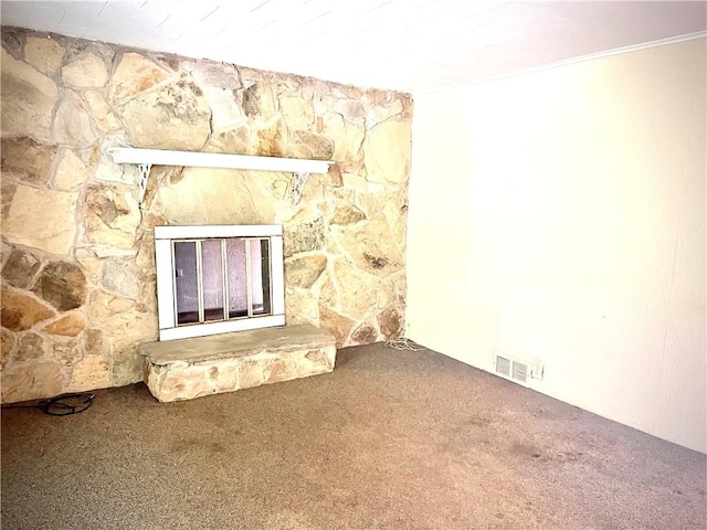 1017 Johnston Ave, Kittanning Boro, PA 16201 - unfurnished living room with carpet and crown molding