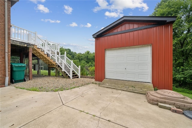 1556 Washington Rd, Washington Twp, PA 15613 - detached garage with concrete driveway
