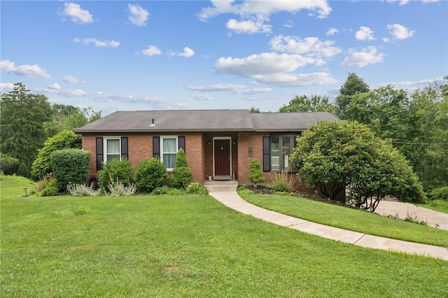 1556 Washington Rd, Washington Twp, PA 15613 - single story home featuring brick siding and a front yard