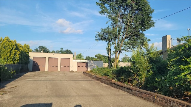 1442 Greensburg Pike, Sewickley Twp, PA 15089 - view of detached garage