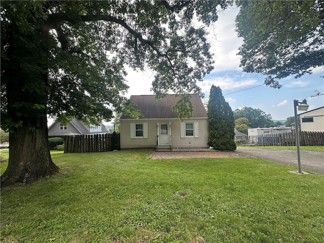 3323 Leechburg Rd, Lower Burrell, PA 15068 - photo 2